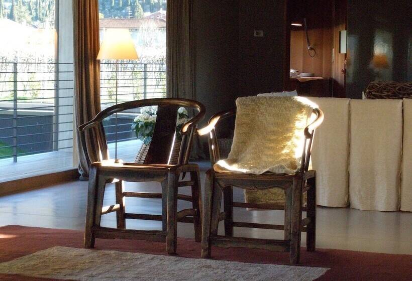 Vivere Suites & Rooms