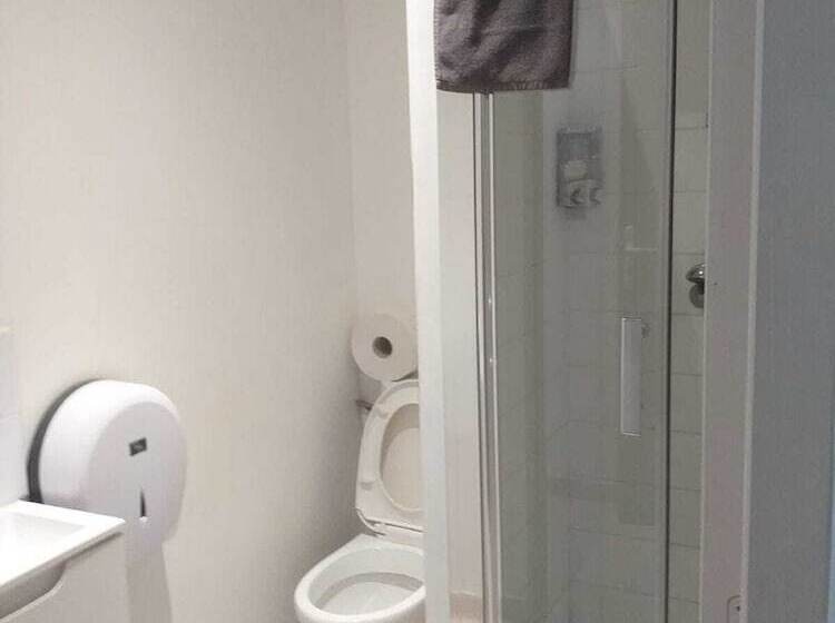 Paris Par Trains, Area, Studios Avec Salle De Bain Et Kitchenette Privées, Ou, Chambres Avec Salles