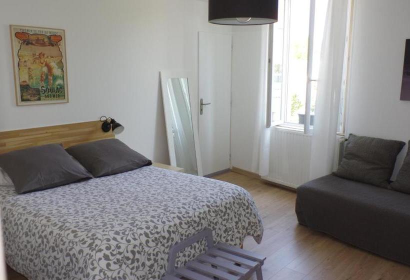 فندق Hôtel L'arbousier