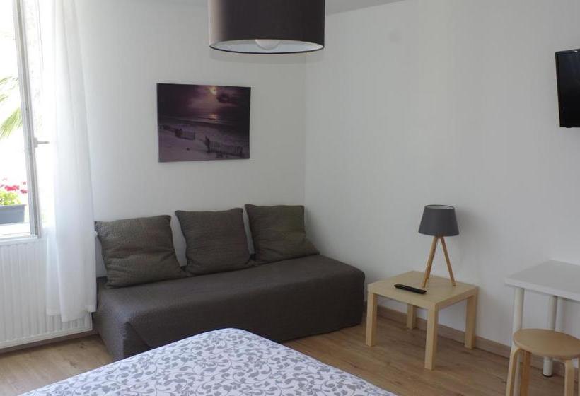 فندق Hôtel L'arbousier