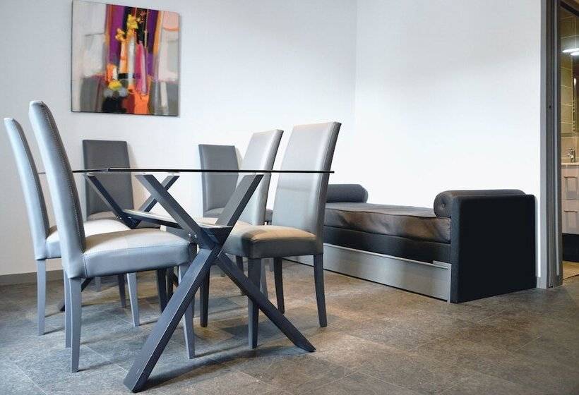 פנסיון Les Pirondeaux