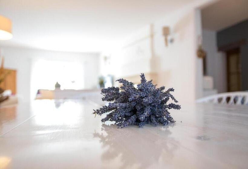 펜션 La Bastide Des Bourguets Adults Only, Mont Ventoux