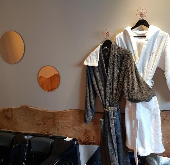 Au Detour De Gournay