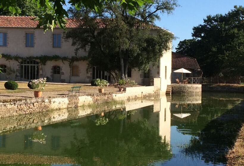 Bed and Breakfast Domaine De La Partoucie