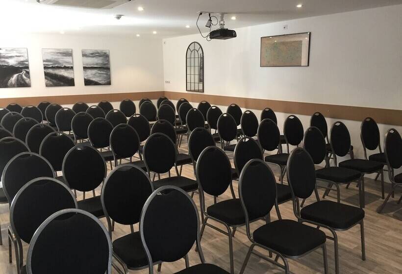 Отель Le Creusot