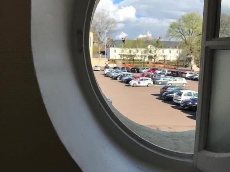 Отель Le Creusot