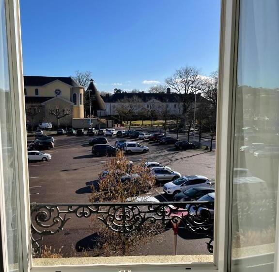 Отель Le Creusot