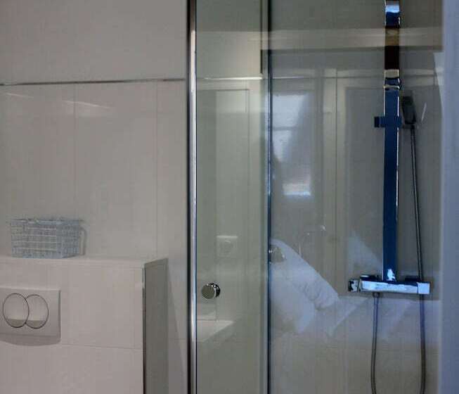 Le Comptoir Du Voyageur