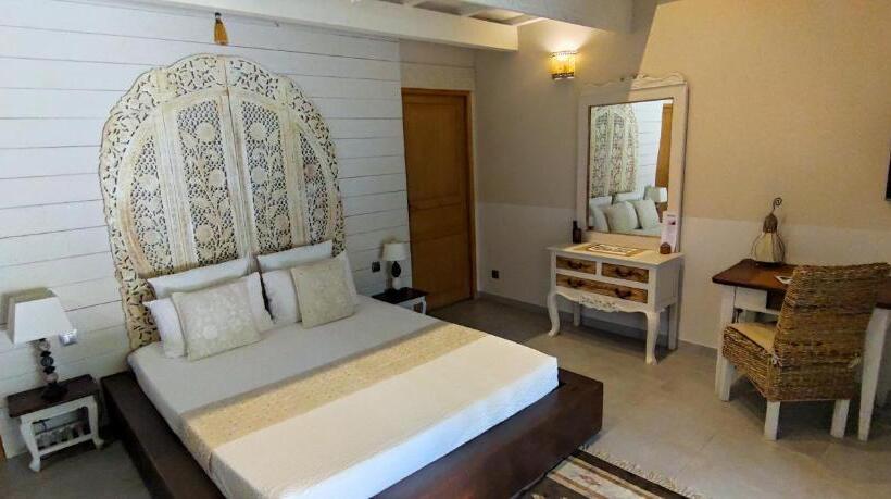 Пансион Couleurs Du Sud