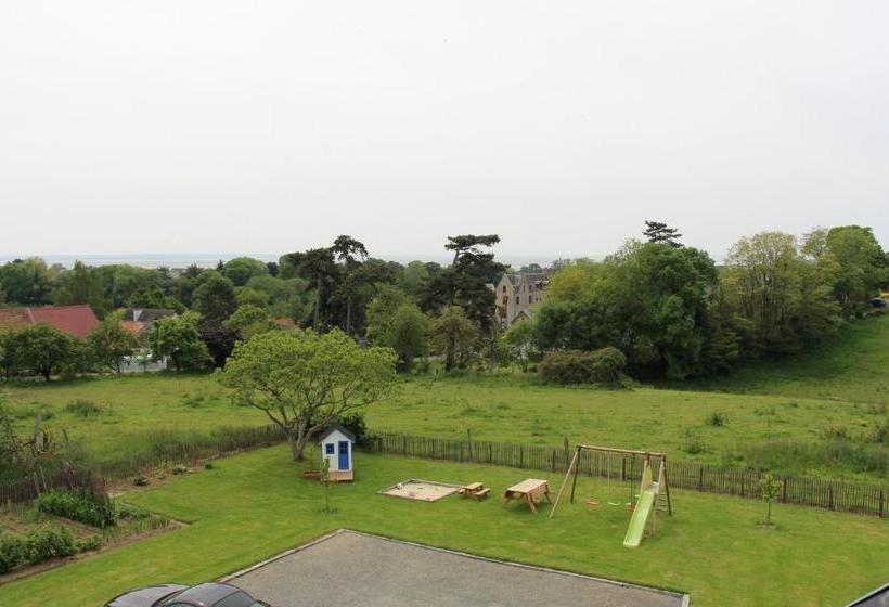 פנסיון L' Abri Cotier