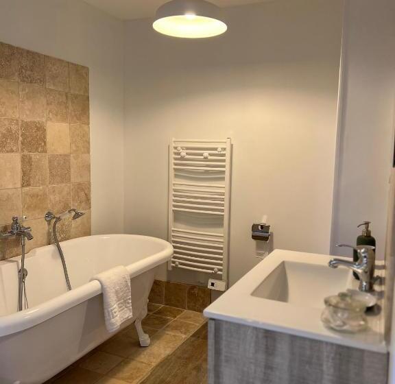 Пансион Le Petit Pressoir