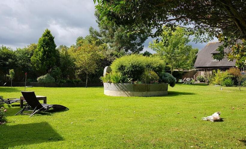 Пансион Le Petit Pressoir