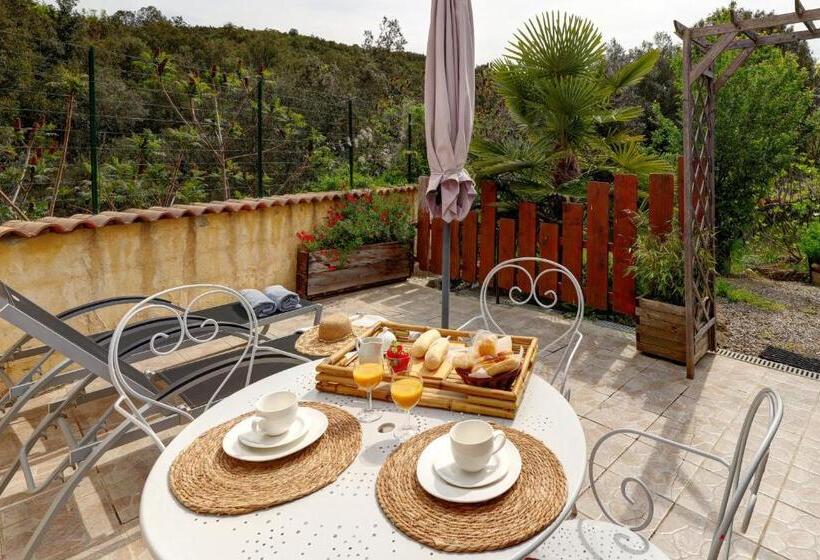 פנסיון Les Jardins De Valaurie