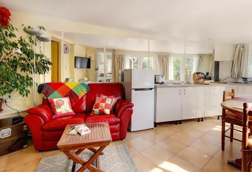 פנסיון Les Jardins De Valaurie