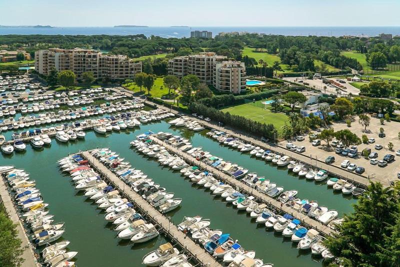 Cannes Marina Appart Hotel Mandelieu