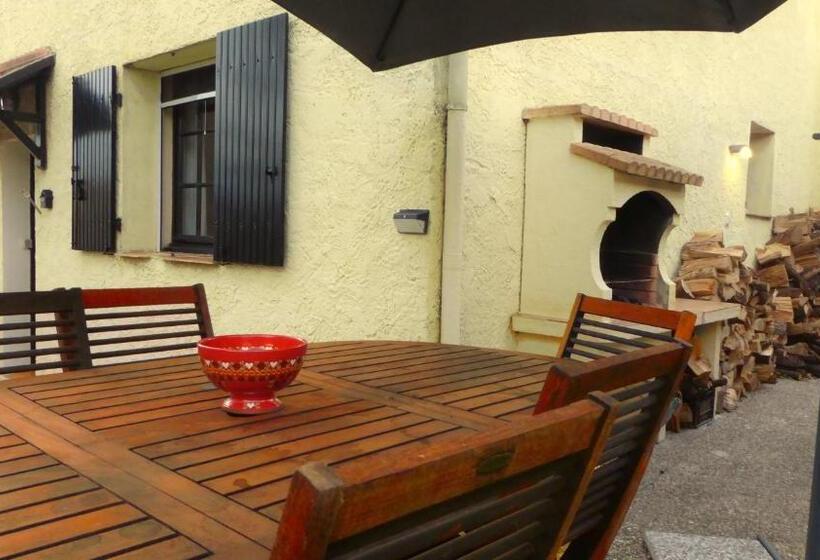 Bed and Breakfast Les Pucines T2 Bas De Villa