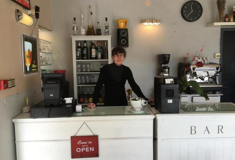 פנסיון Attrap'rêves