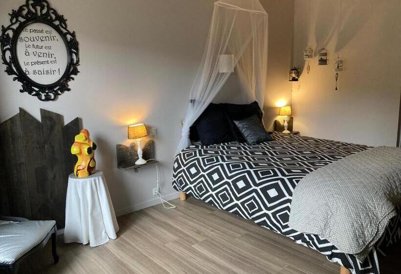 بنسيون Au Domaine De Py