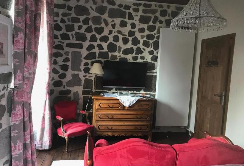 بنسيون L Escale De Camille