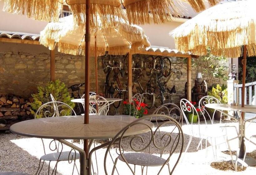 بنسيون Le Clos Des Aramons