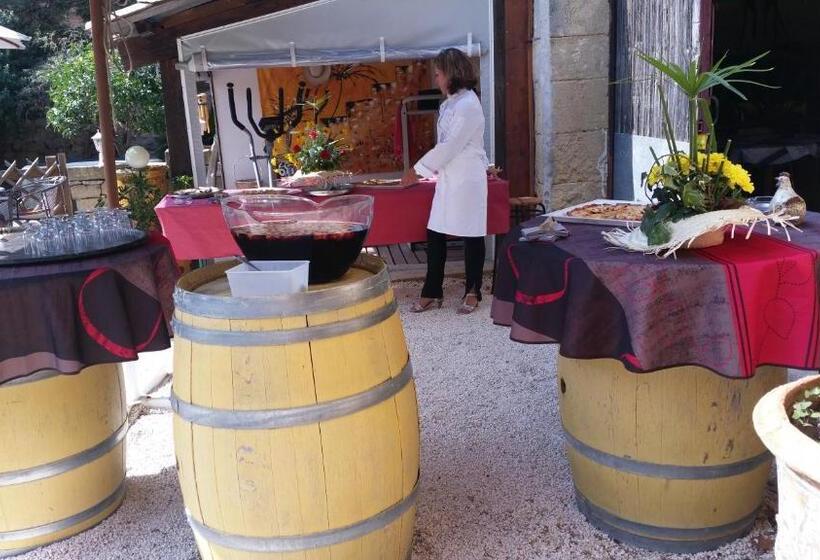 بنسيون Le Clos Des Aramons