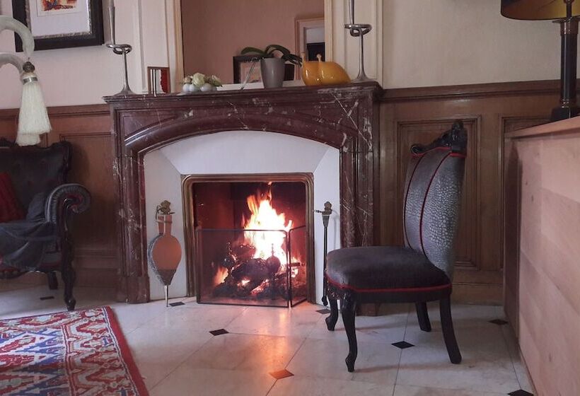 پانسیون Les Lamartine Chambres D Hôtes