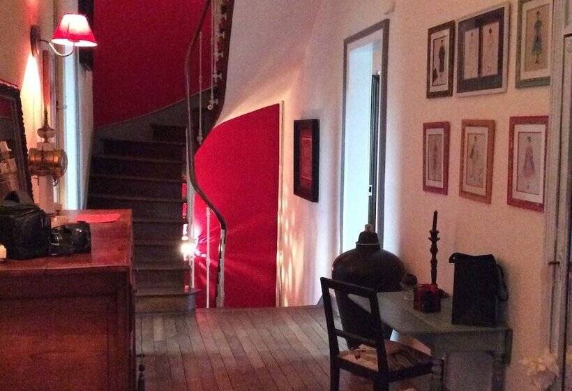 پانسیون Les Lamartine Chambres D Hôtes