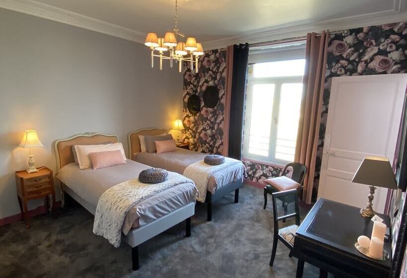 پانسیون Les Lamartine Chambres D Hôtes