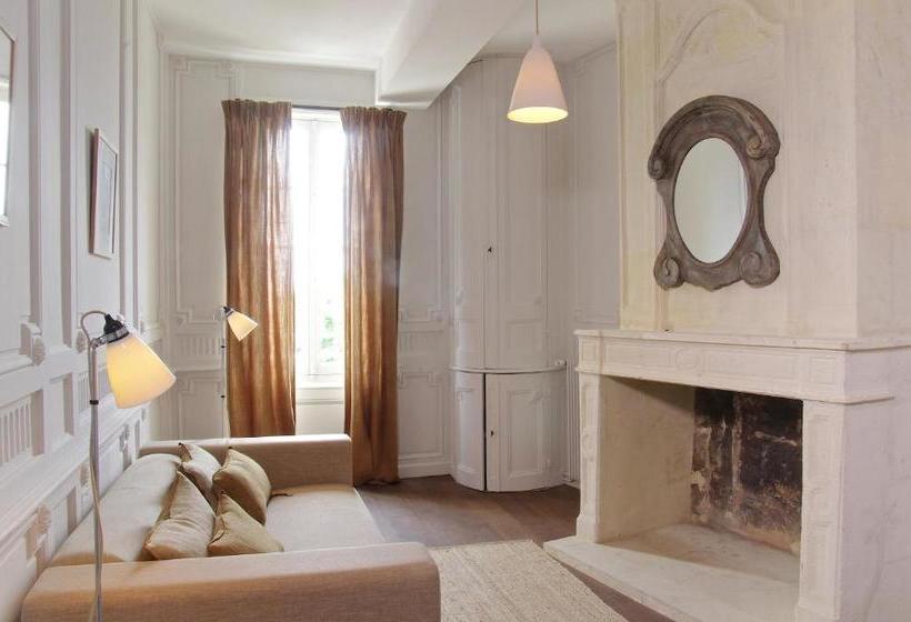 پانسیون Logis De La Cadène   Teritoria