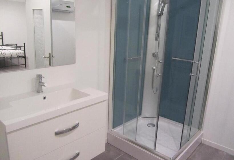 Пансион Au Reveil Des Cigales