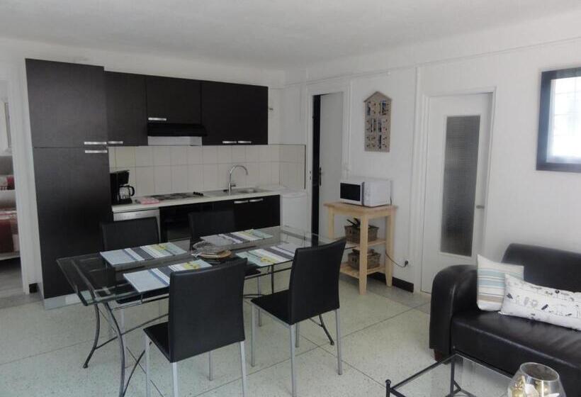 بنسيون Au Reveil Des Cigales