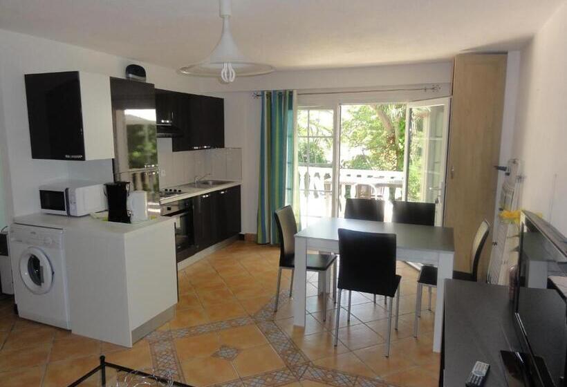 Пансион Au Reveil Des Cigales