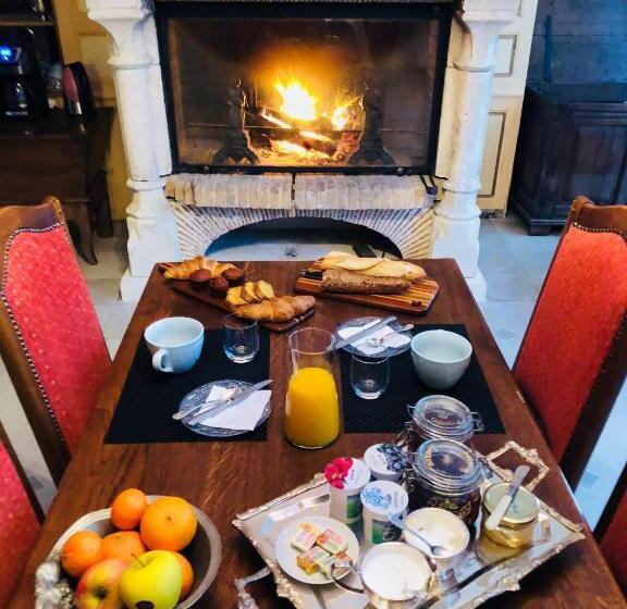 פנסיון Auberge Des Capucins