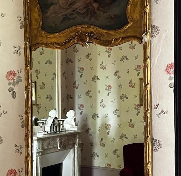 膳宿费 Chateau De Martigny