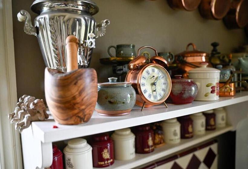 Пансион Château De La Chaix