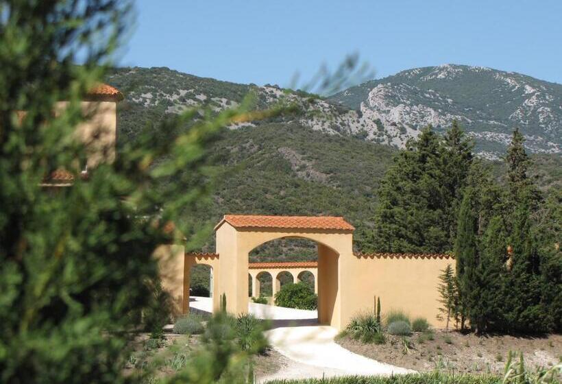 Пансион Domaine De Coussères