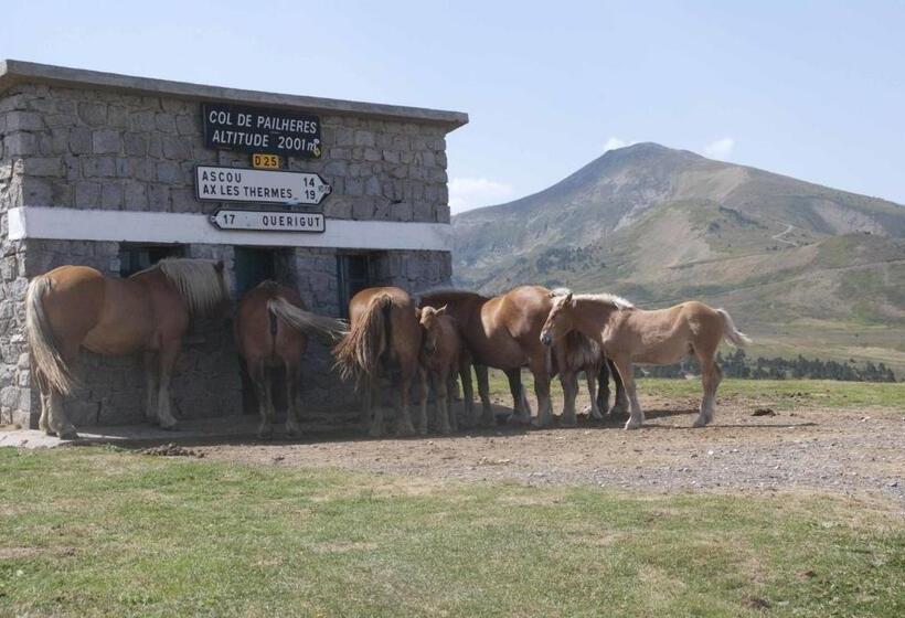 Пансион Domaine De Coussères