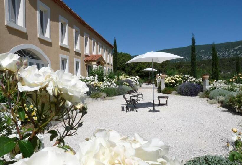 Пансион Domaine De Coussères