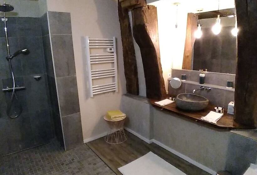 بنسيون Domaine Du Lieu Des Brocs   Country Club