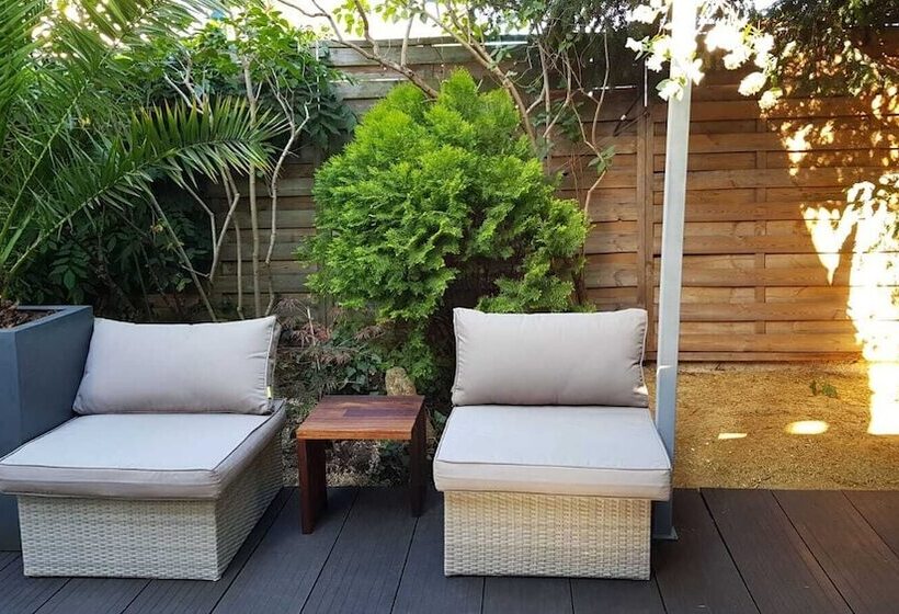 بنسيون Du Côté De Chez Jos