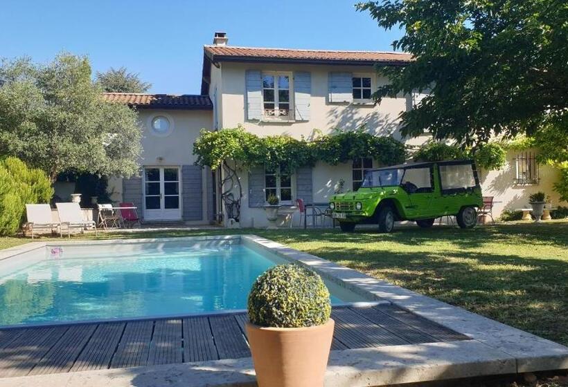 بنسيون La Ruette Aux Loups