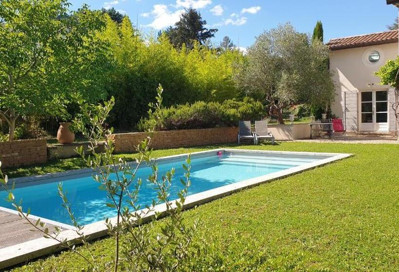 פנסיון La Ruette Aux Loups