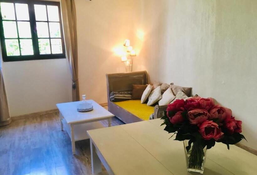 ペンション La Vieille Demeure