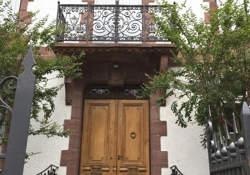 پانسیون La Villa Esponda