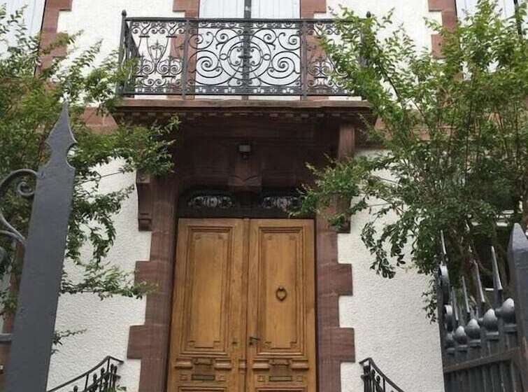 פנסיון La Villa Esponda