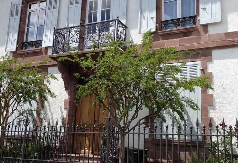 پانسیون La Villa Esponda