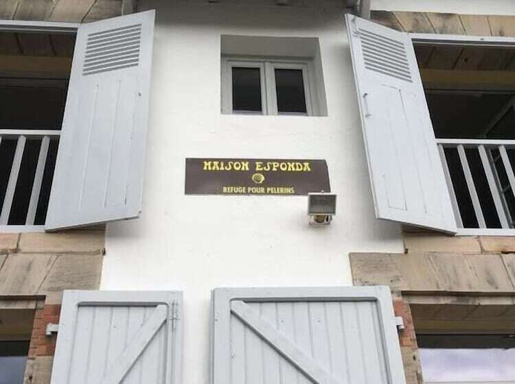 פנסיון La Villa Esponda