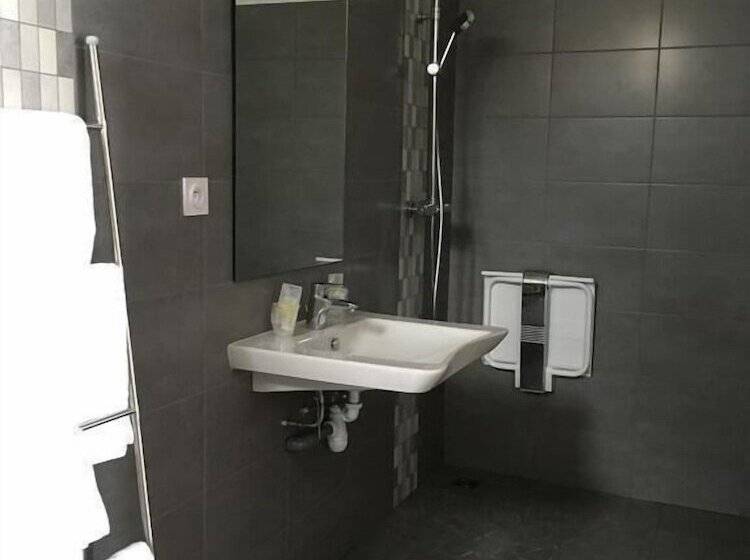 פנסיון La Villa Esponda