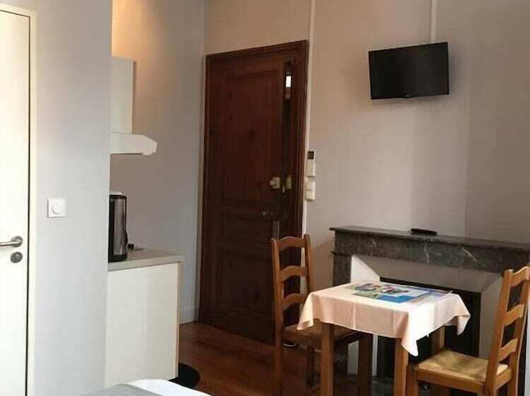 פנסיון La Villa Esponda