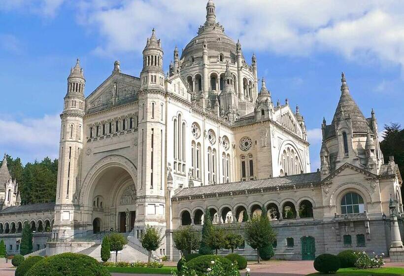 Пансион Le Clos Lauradière